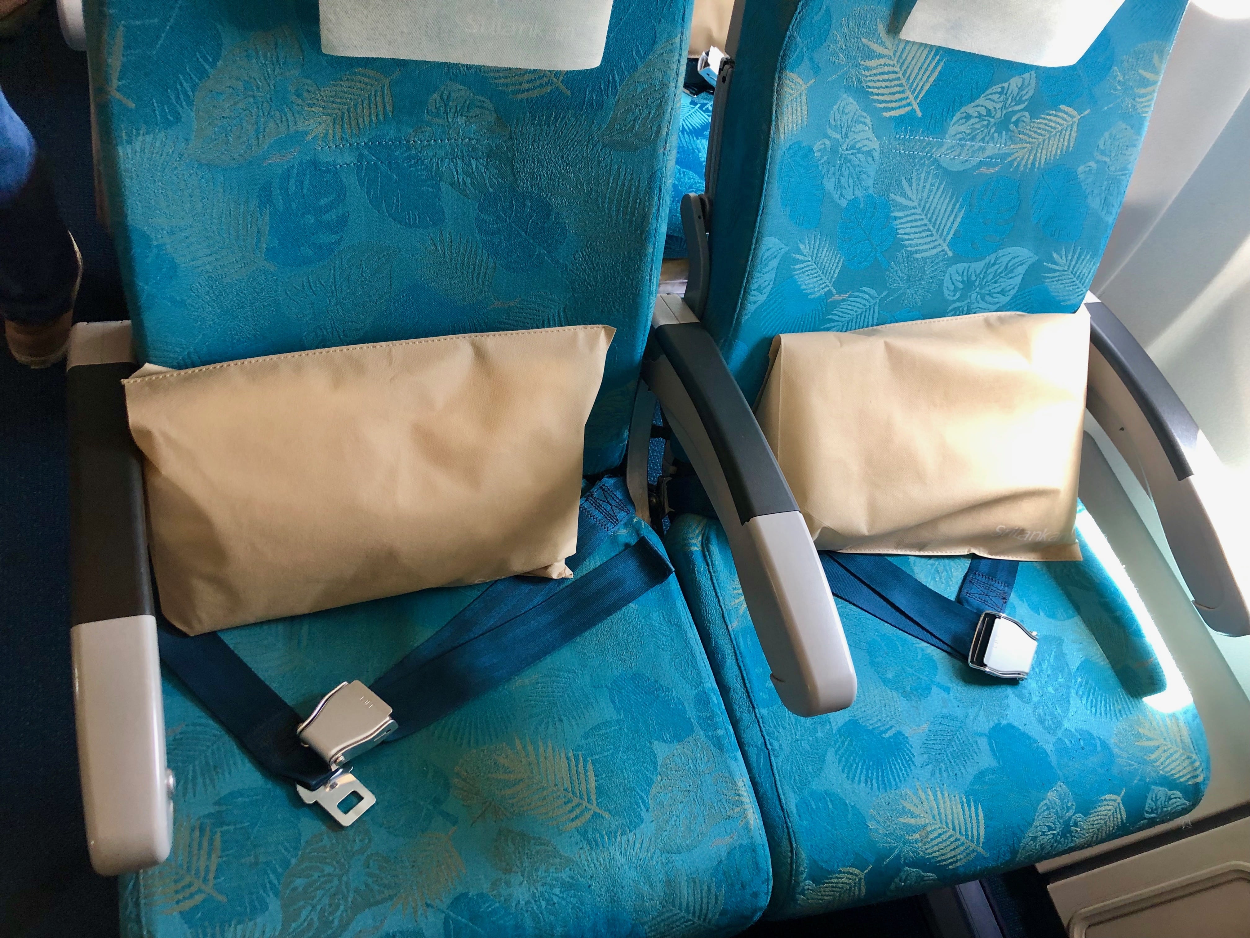 スリランカ航空 以遠 座席