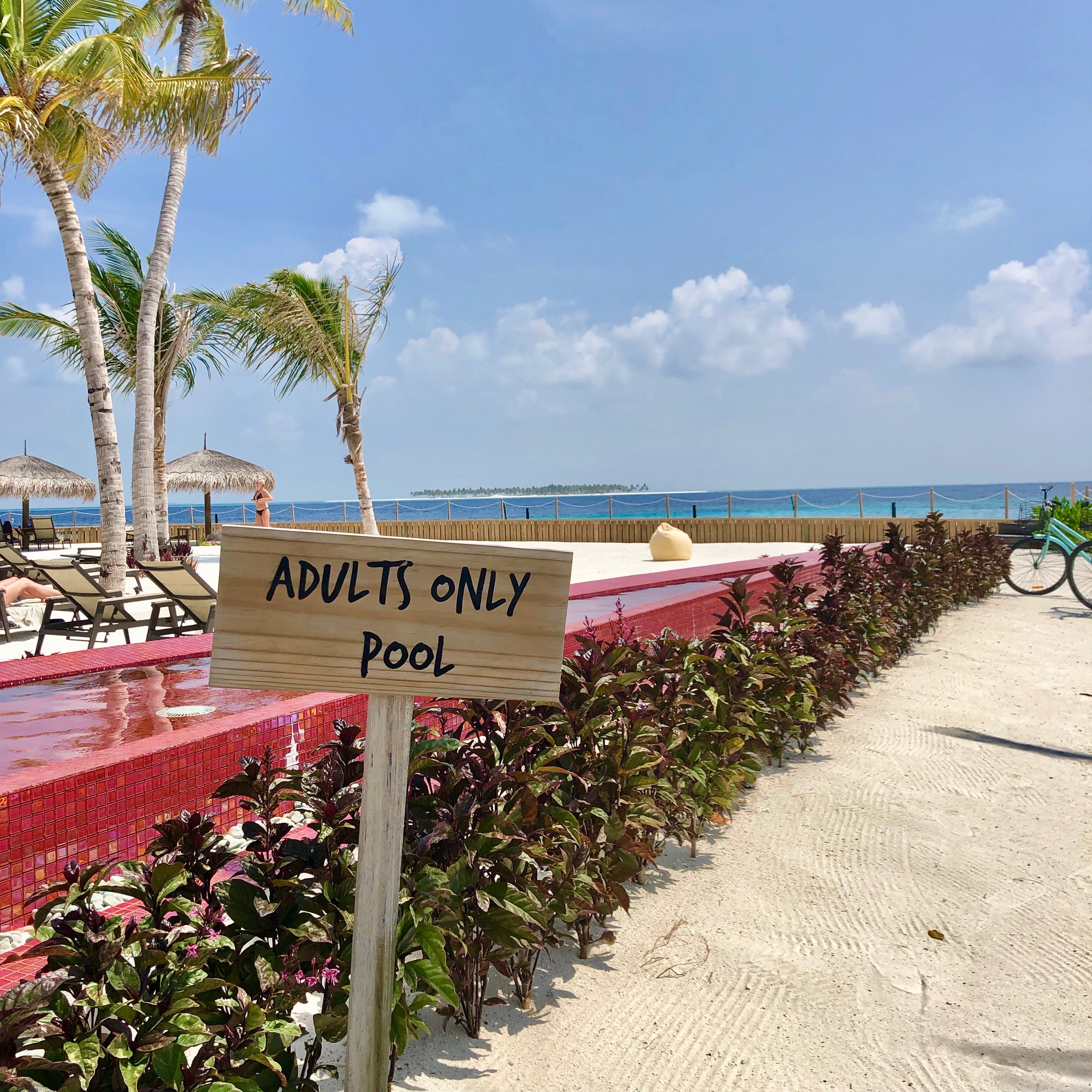 サンゲリ　アダルトオンリープール