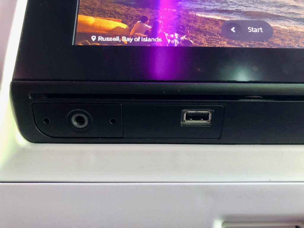 ニュージーランド航空　USB