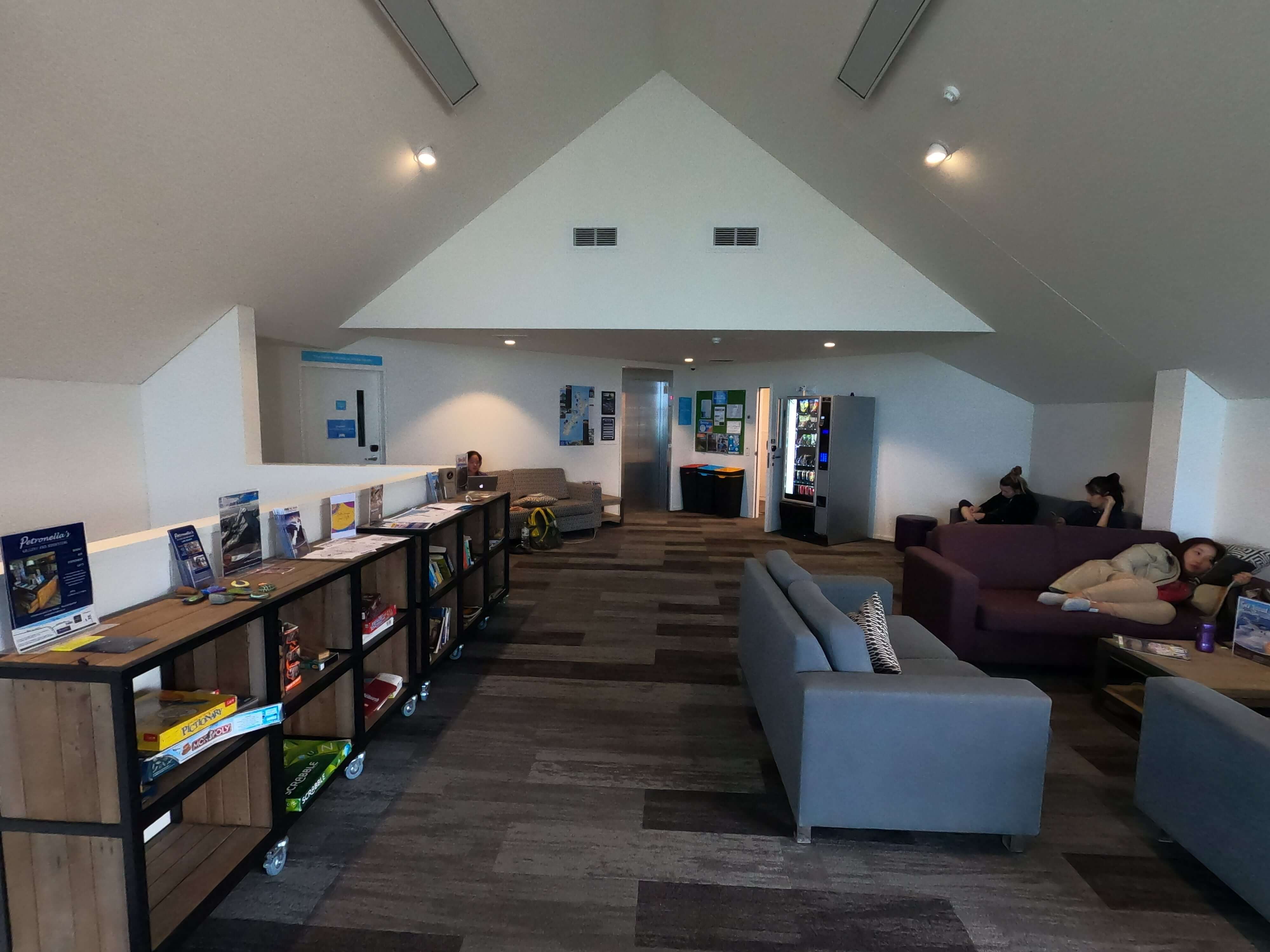 YHA Lake Tekapo 2階ラウンジ