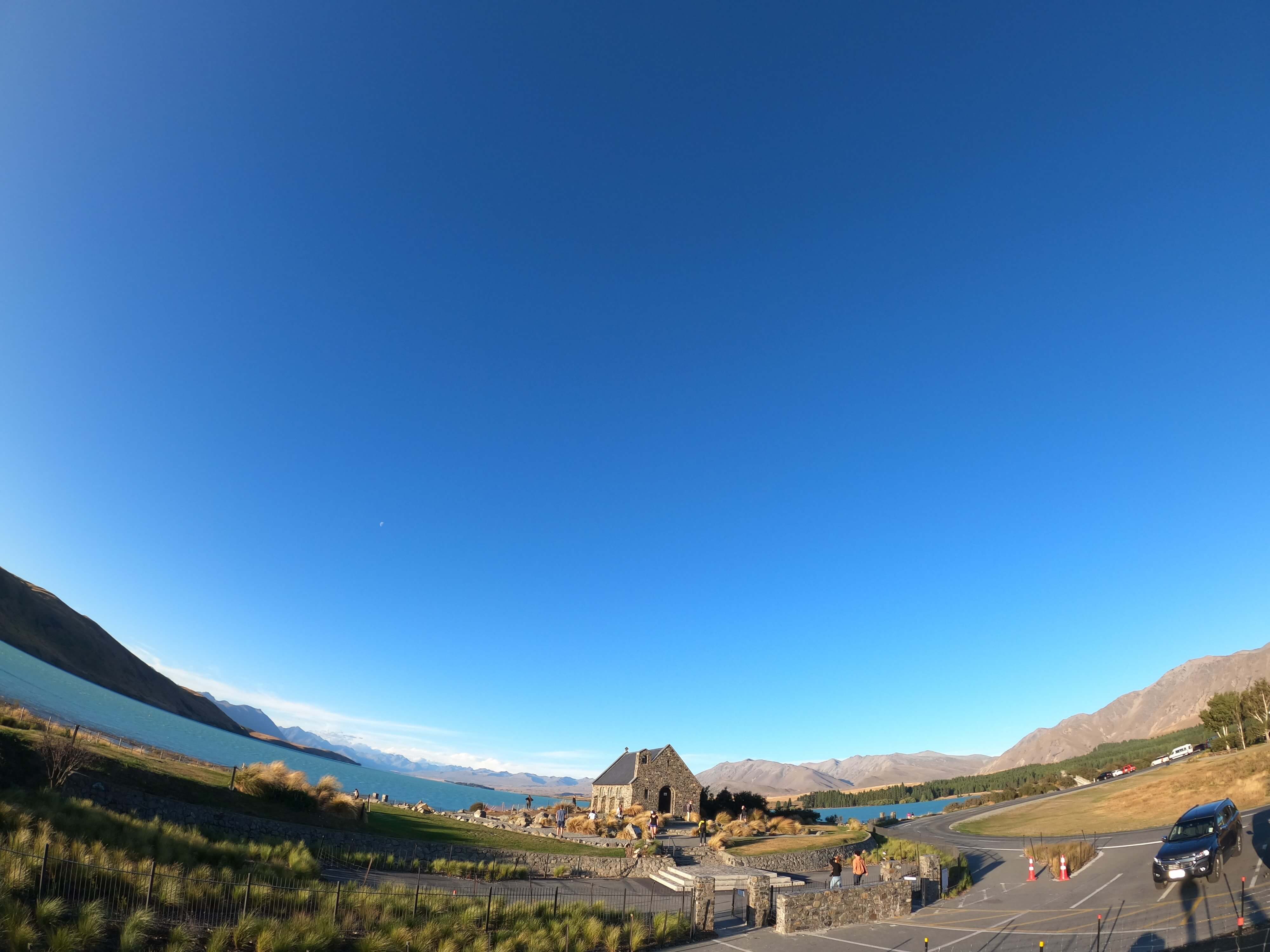 テカポ 岩の上からの写真