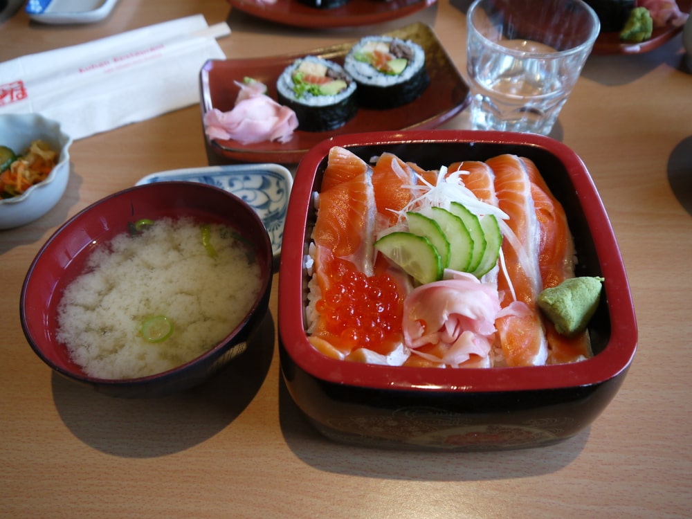 テカポ　サーモン丼