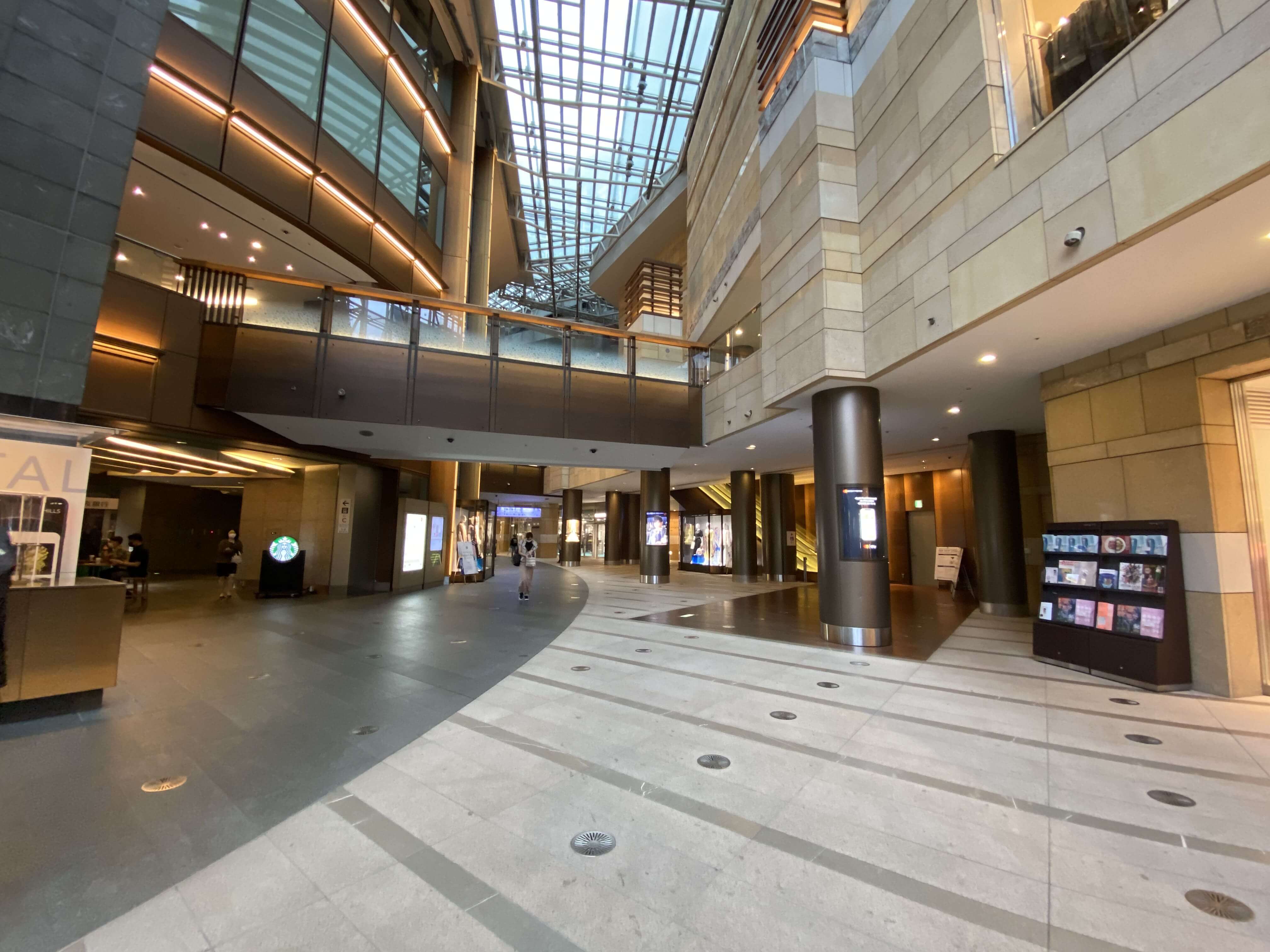 六本木ヒルズ内