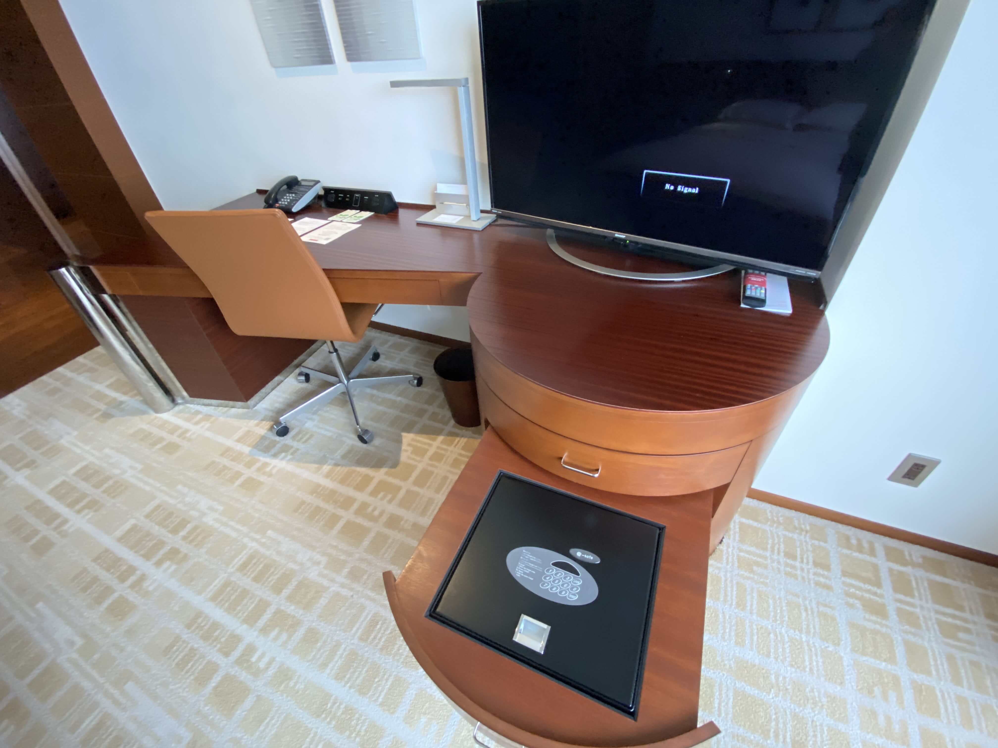 グランドハイアット東京 デスク