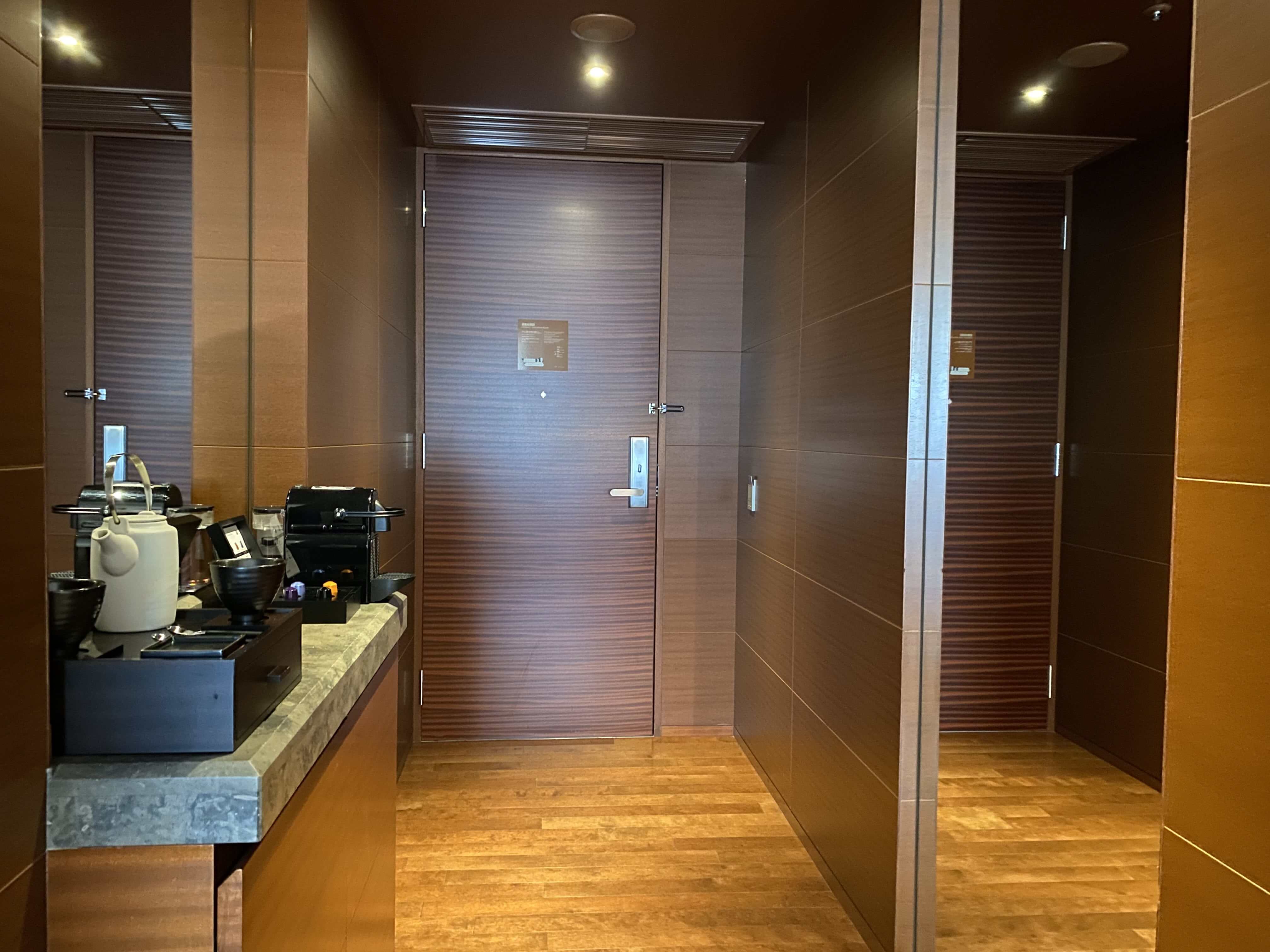 グランドハイアット東京 お部屋のドア