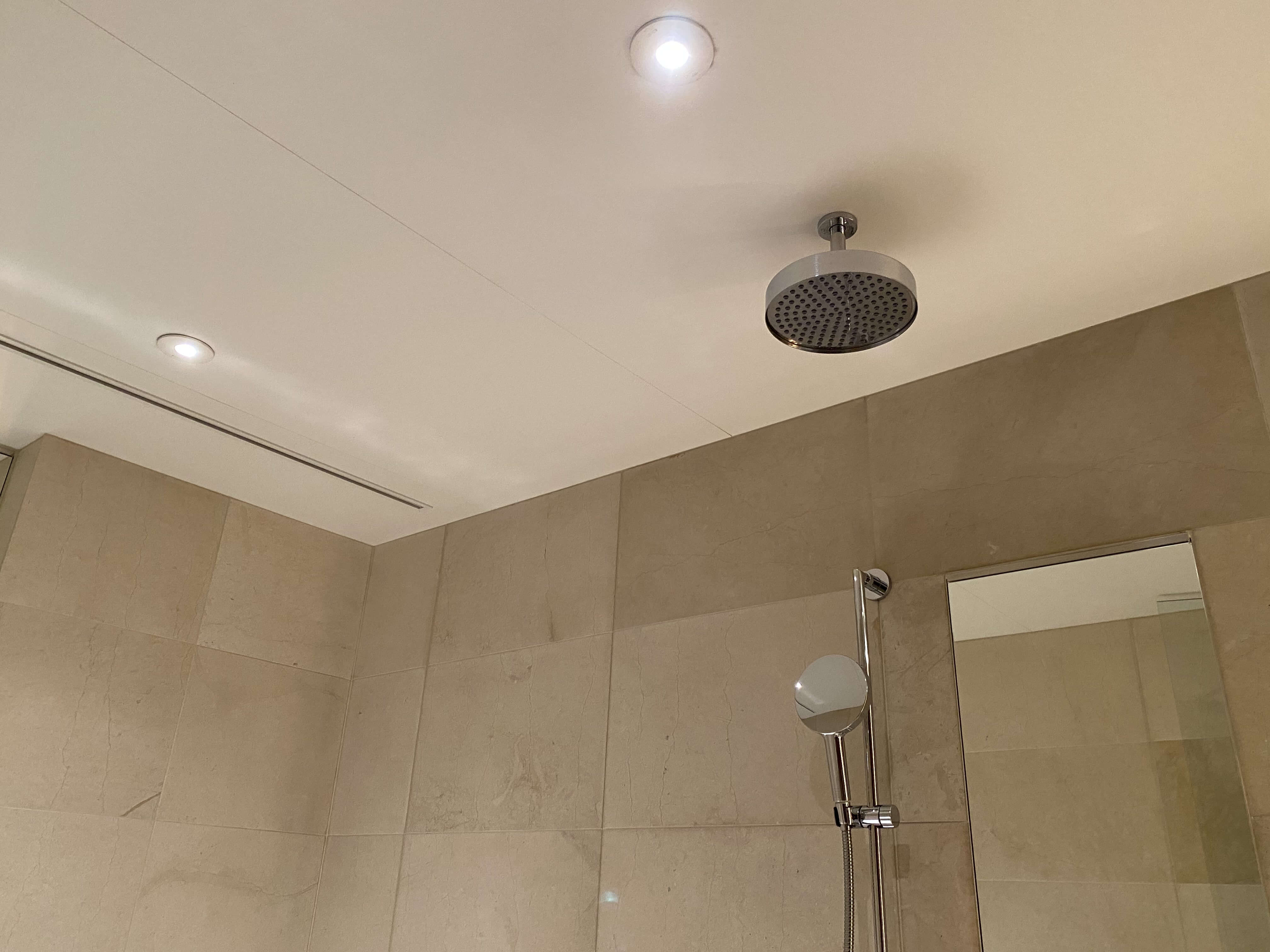 天井シャワー/グランドハイアット東京