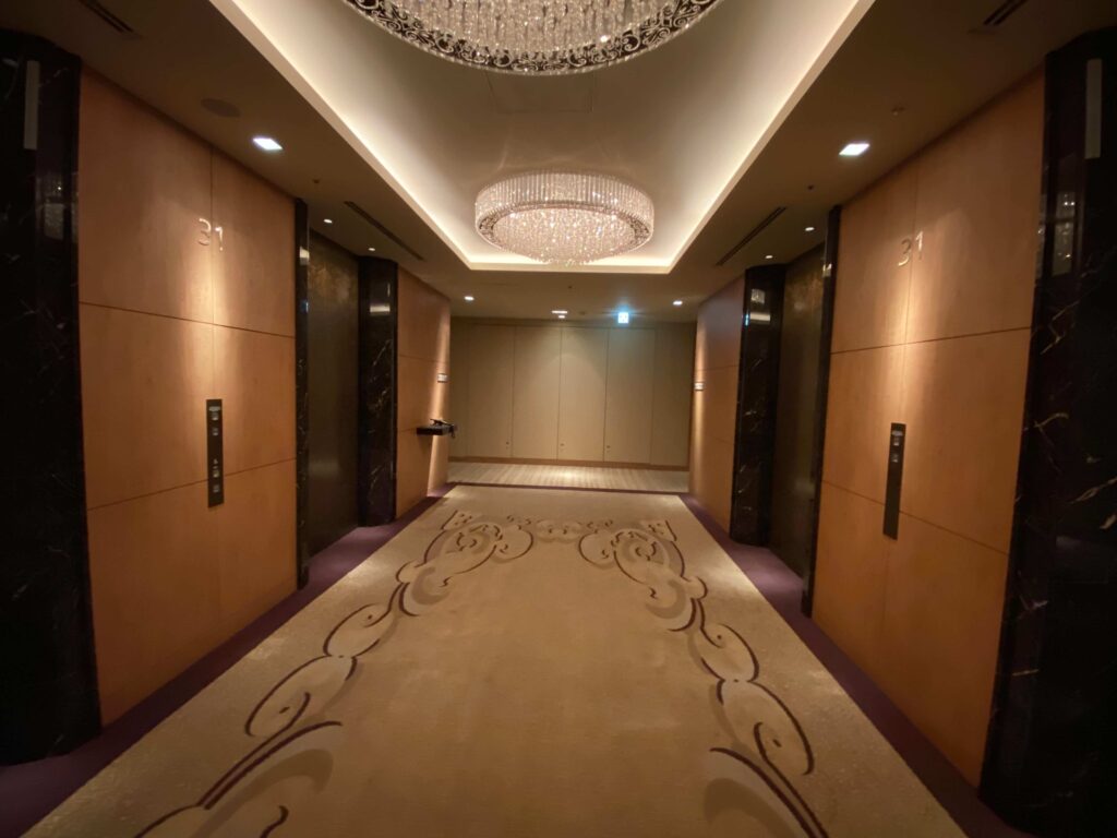 シャングリ・ラ 東京 エレベーターホール(31階)